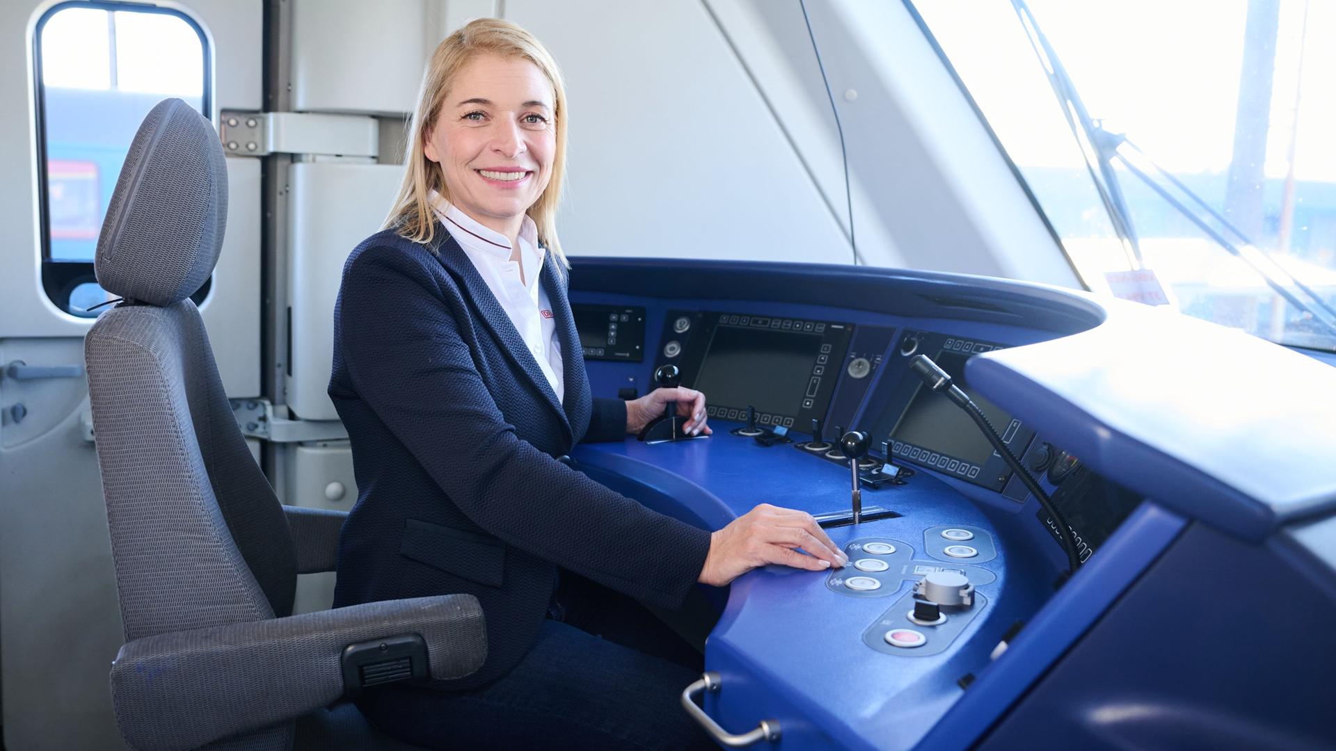 Evelyn Palla, derzeit Bahn-Regionalverkehrsvorständin, wird laut Medienberichten neue Chefin Deutschen Bahn. | dpa