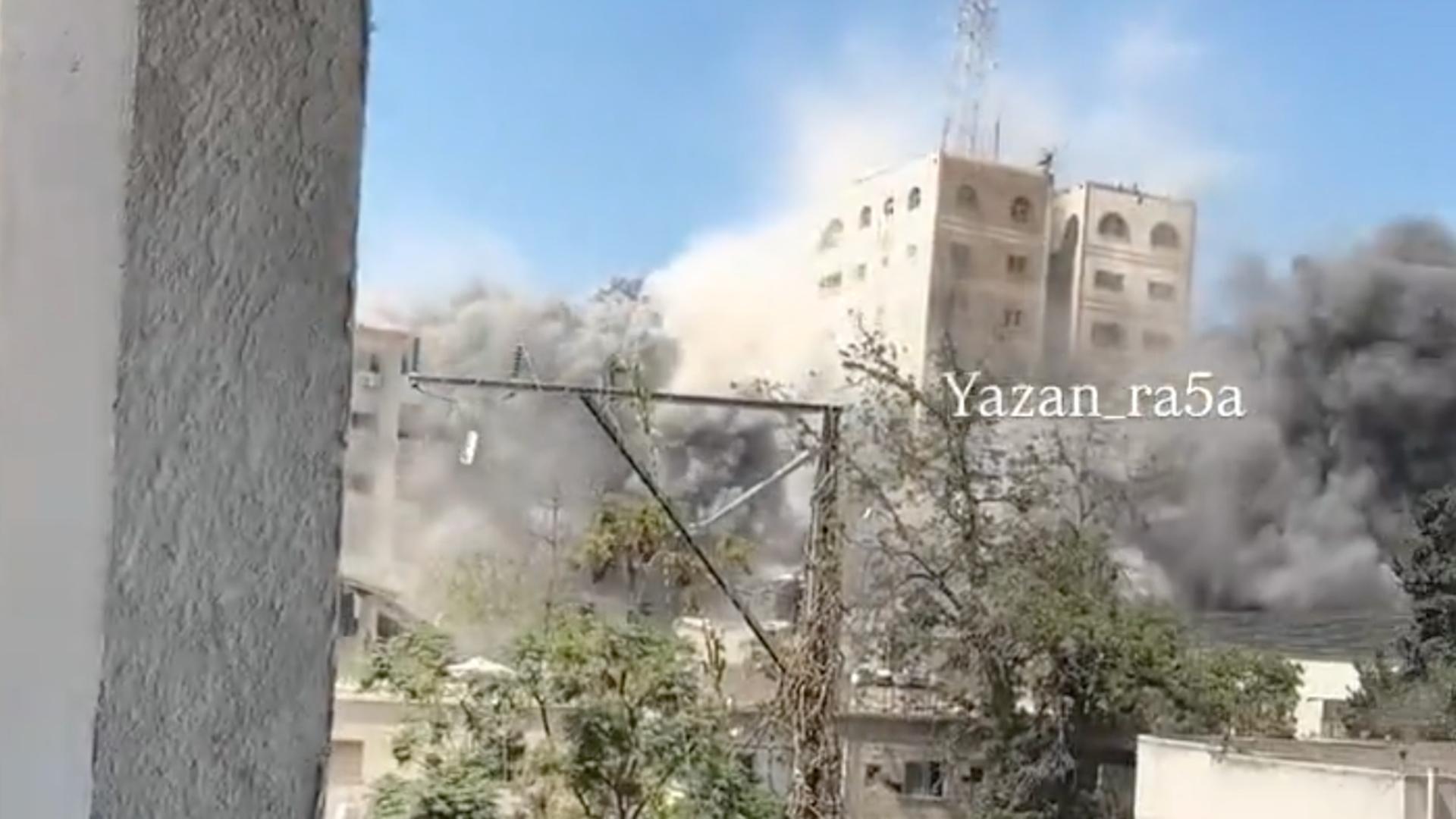 Zerstörung des Sussi-Hochhauses, Gaza-Stadt | @yazan_ra5a