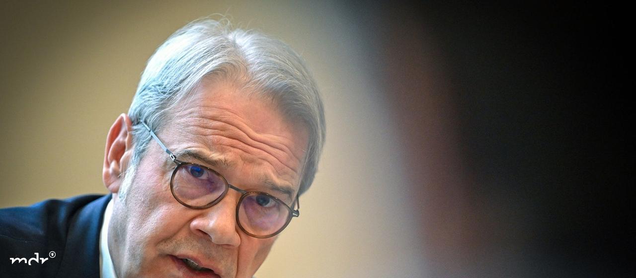 Thüringens Innenminister Georg Maier ist besorgt über die Anfragen der AfD zur Infrastruktur. (Archivfoto) | picture-alliance/dpa | Patrick Pleul Georg Maier, Innenminister SPD Thüringen