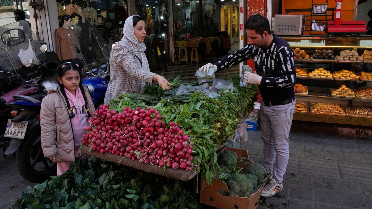 Im Iran verzichten einige Muslime aus Protest auf das Fasten an Ramadan