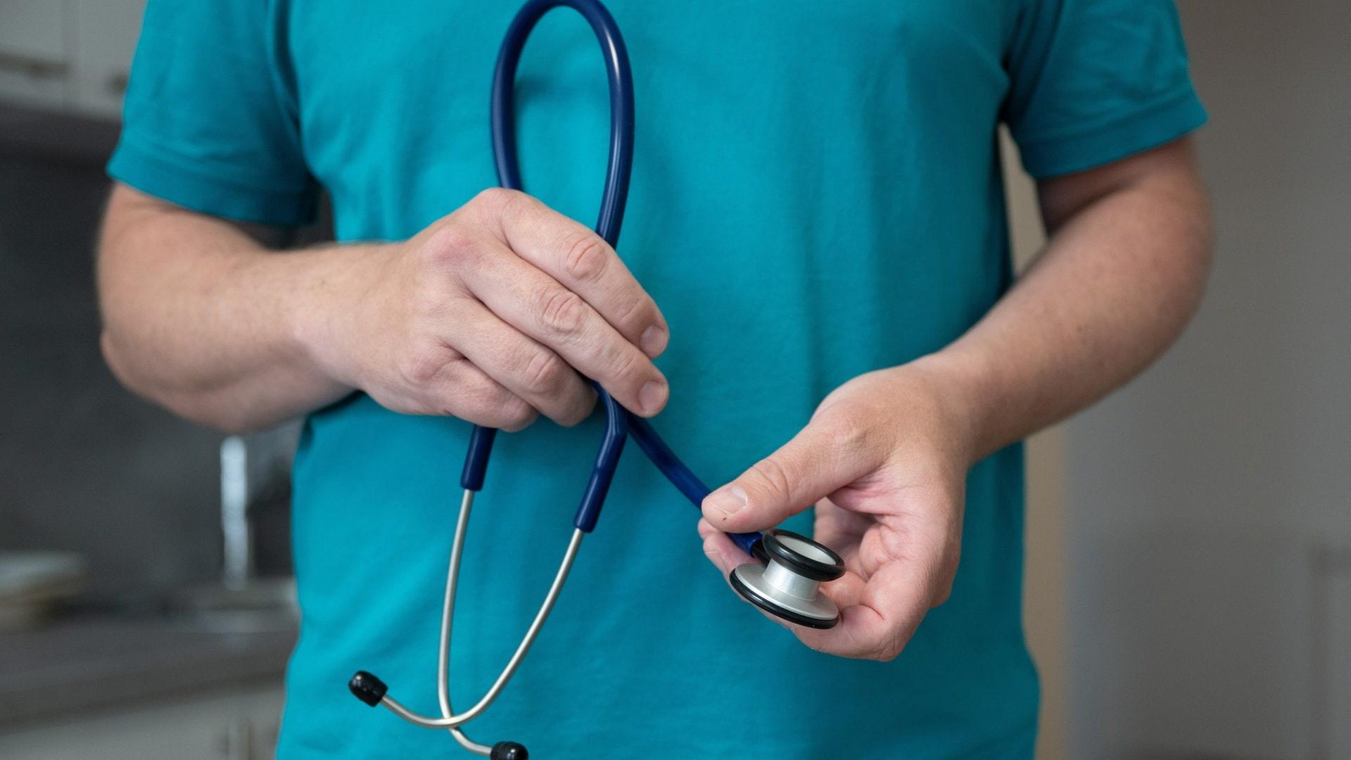 Höhere Zuzahlungen, neue Kassenregeln: Was ändert sich mit der Krankenkassenreform?