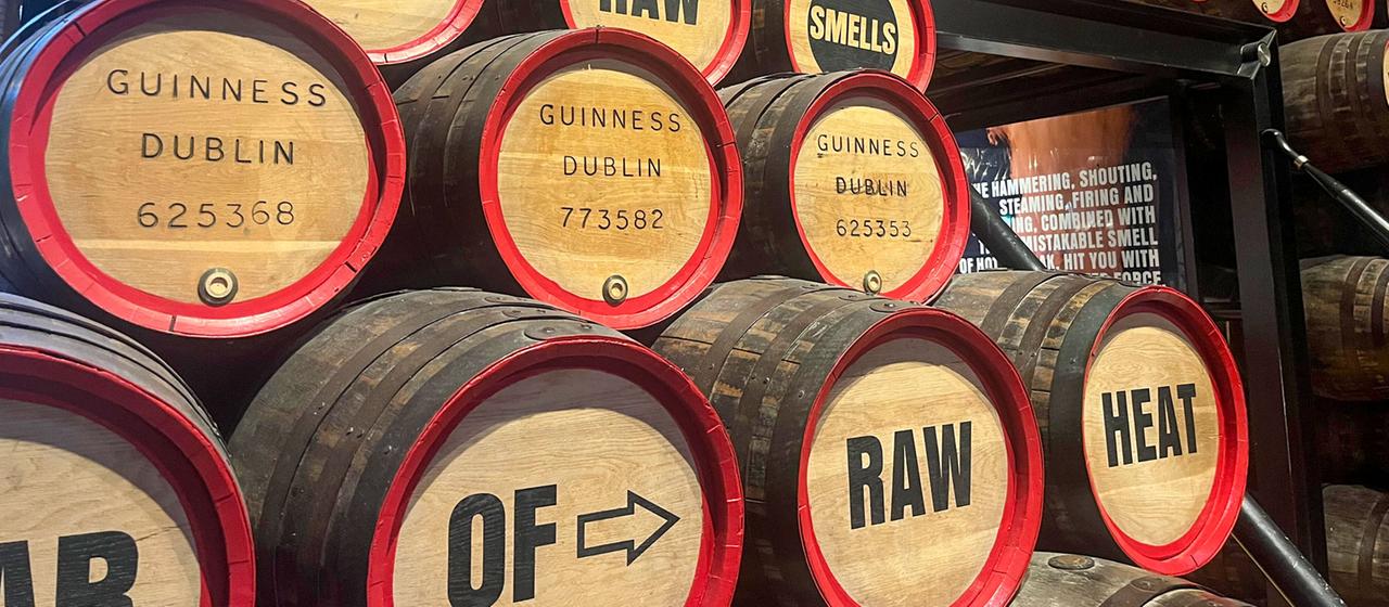 Ausstellung im Guinness Storehouse, Dublin, Irland