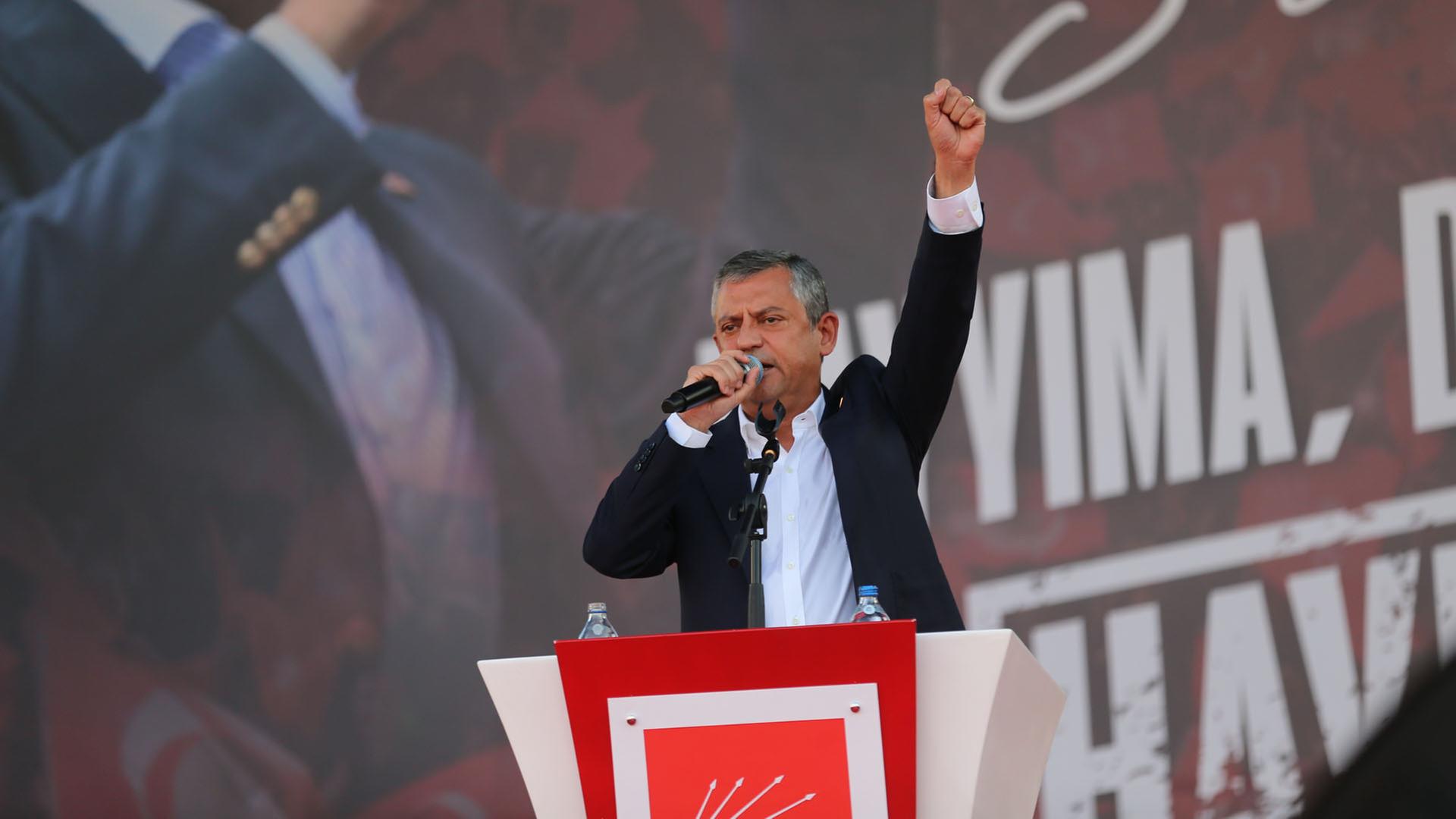 Özgür Özel | EPA