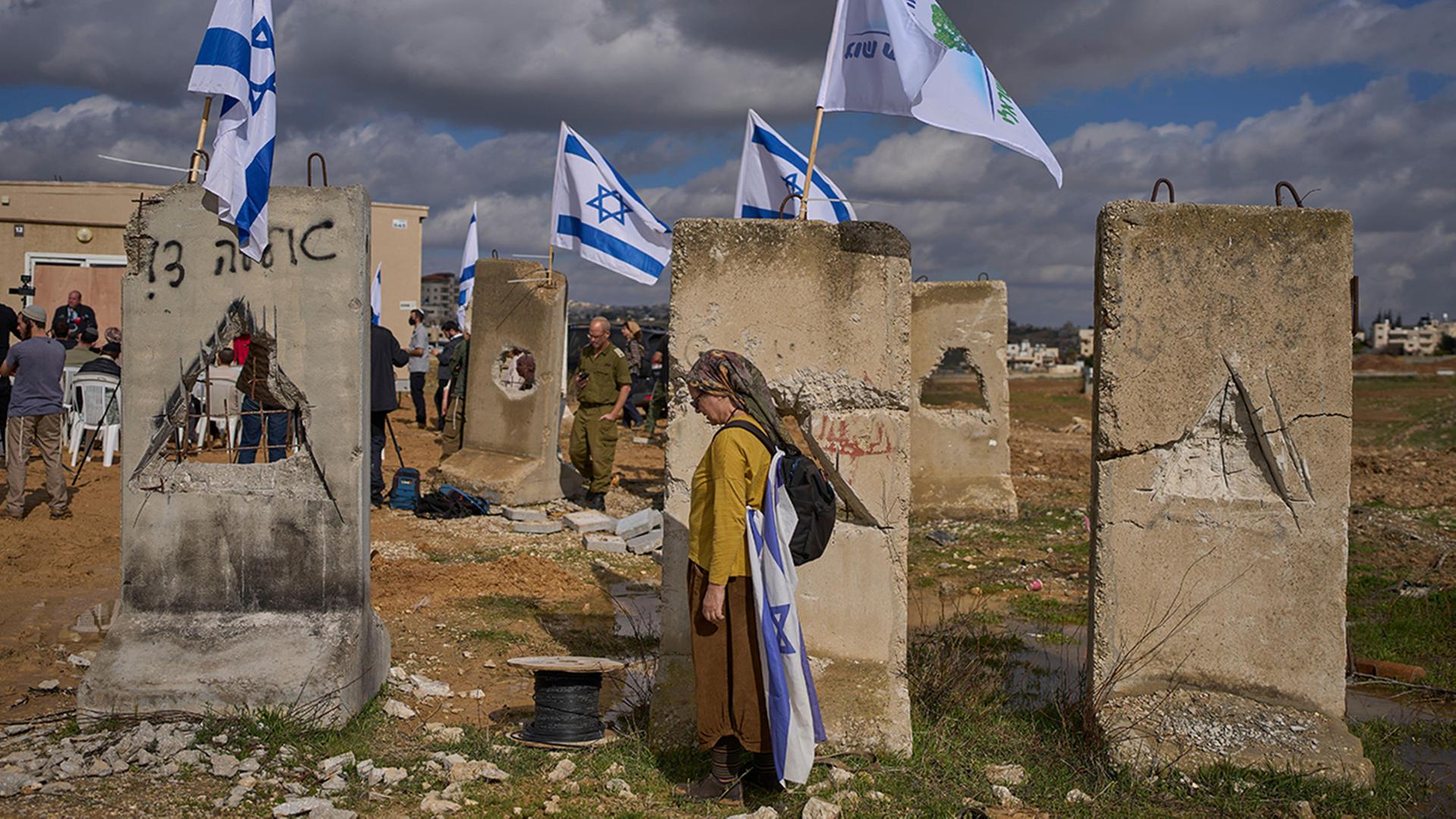 Einweihungszeremonie für eine neu legalisierte jüdische Siedlung, Yatziv, im Westjordanland | Ohad Zwigenberg/AP/dpa