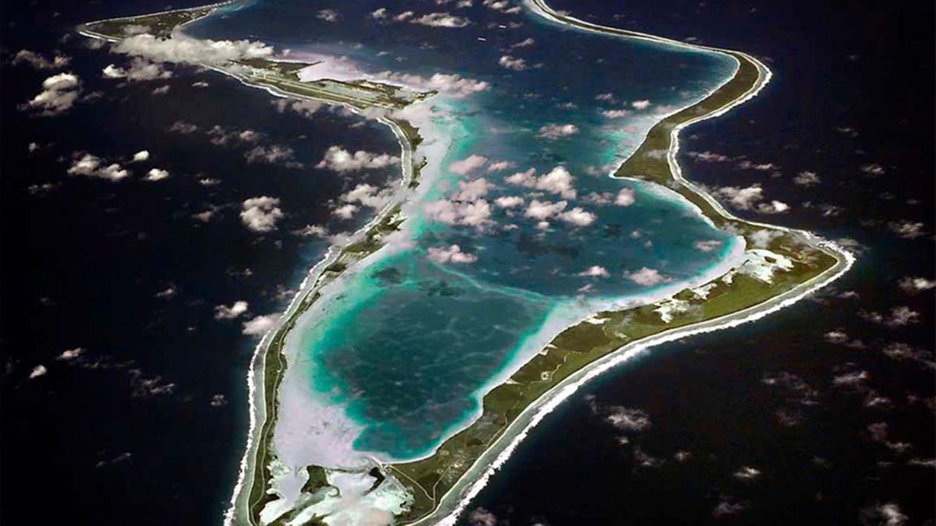 Luftaufnahme der Insel Diego Garcia. (Archivbild: 3.10.2024) | Uncredited/US Navy via AP/dpa