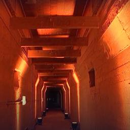 Hochofen von innen mit Flamme