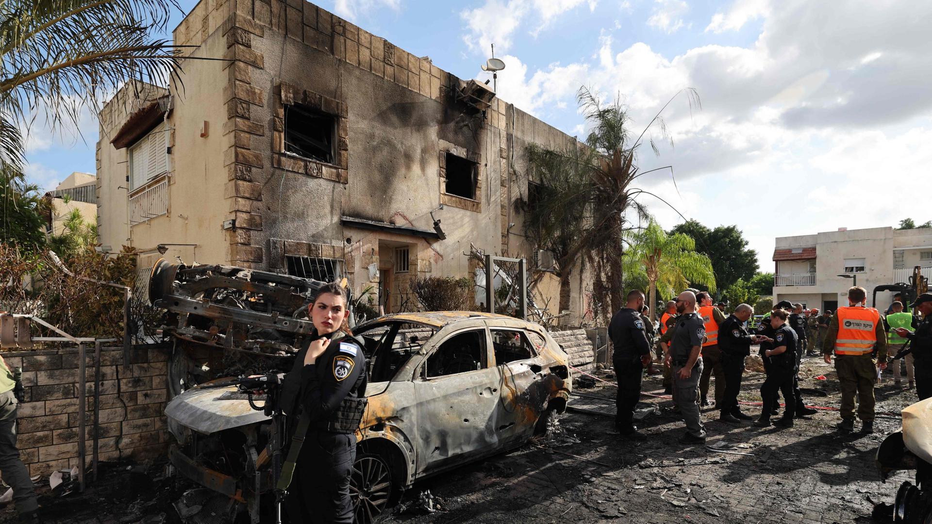 Sicherheits- und Rettungskräfte in Kiriat Bialik