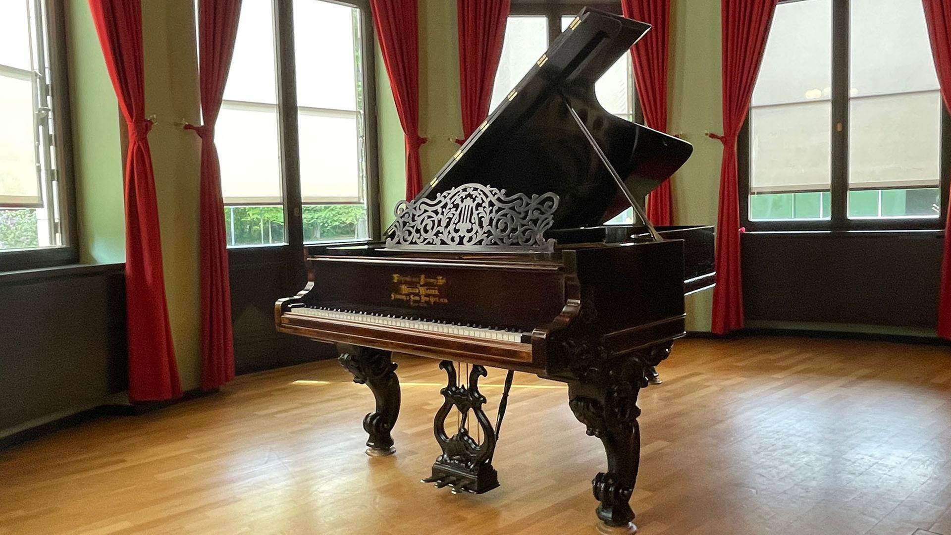 Der historische FlÃ¼gel des Komponisten Richard Wagner in der Villa Wahnfried in Bayreuth, Bayern. | Nationalarchiv der Richard-Wagner-Stiftung/dpa