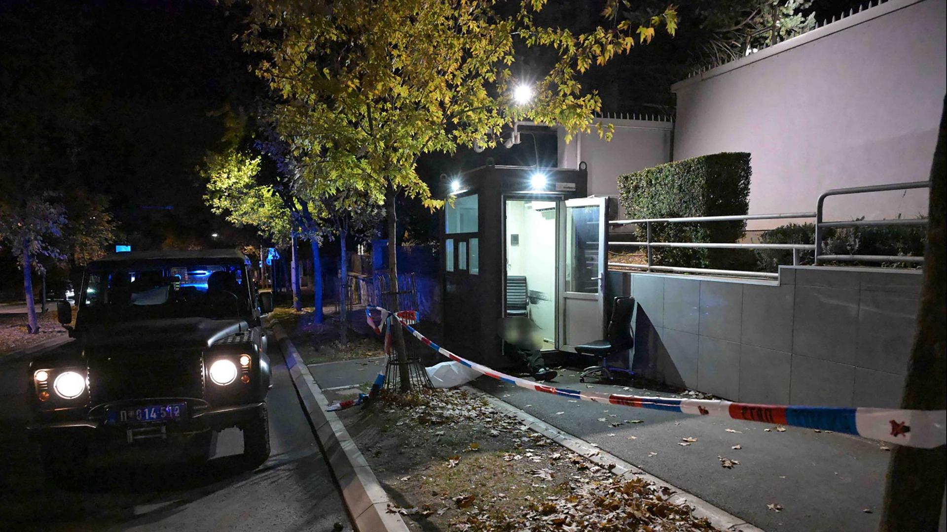 Serbien: Polizist vor israelischer Botschaft in Belgrad angegriffen