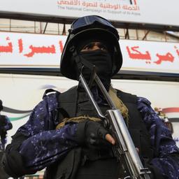 Huthi-Rebell steht Wache in Sanaa, Jemen. (Aufnahme vom 10. November 2023)