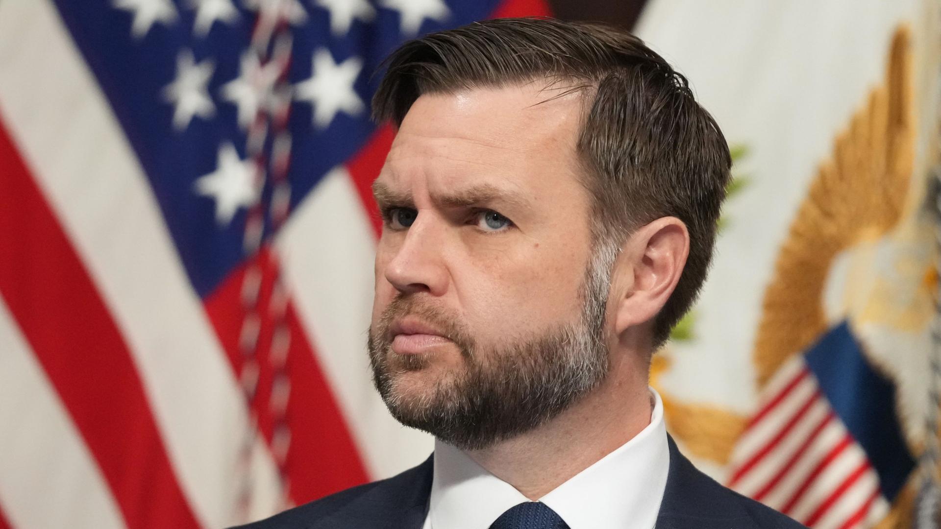 JD Vance | AP Photo/Mark Schiefelbein