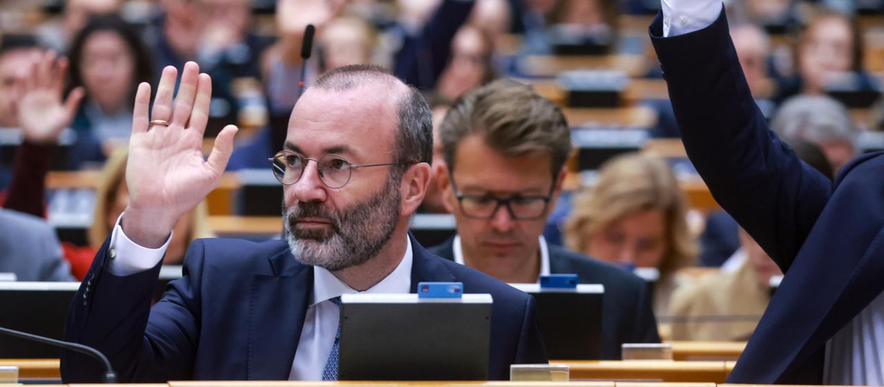 Manfred Weber bei einer Abstimmung im EU-Parlament