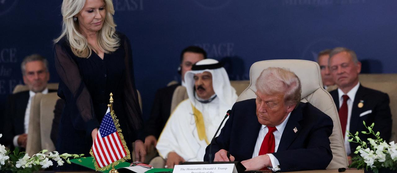 US-Präsident Trump unterzeichnet in Ägypten das Abkommen zur Waffenruhe in Gaza.