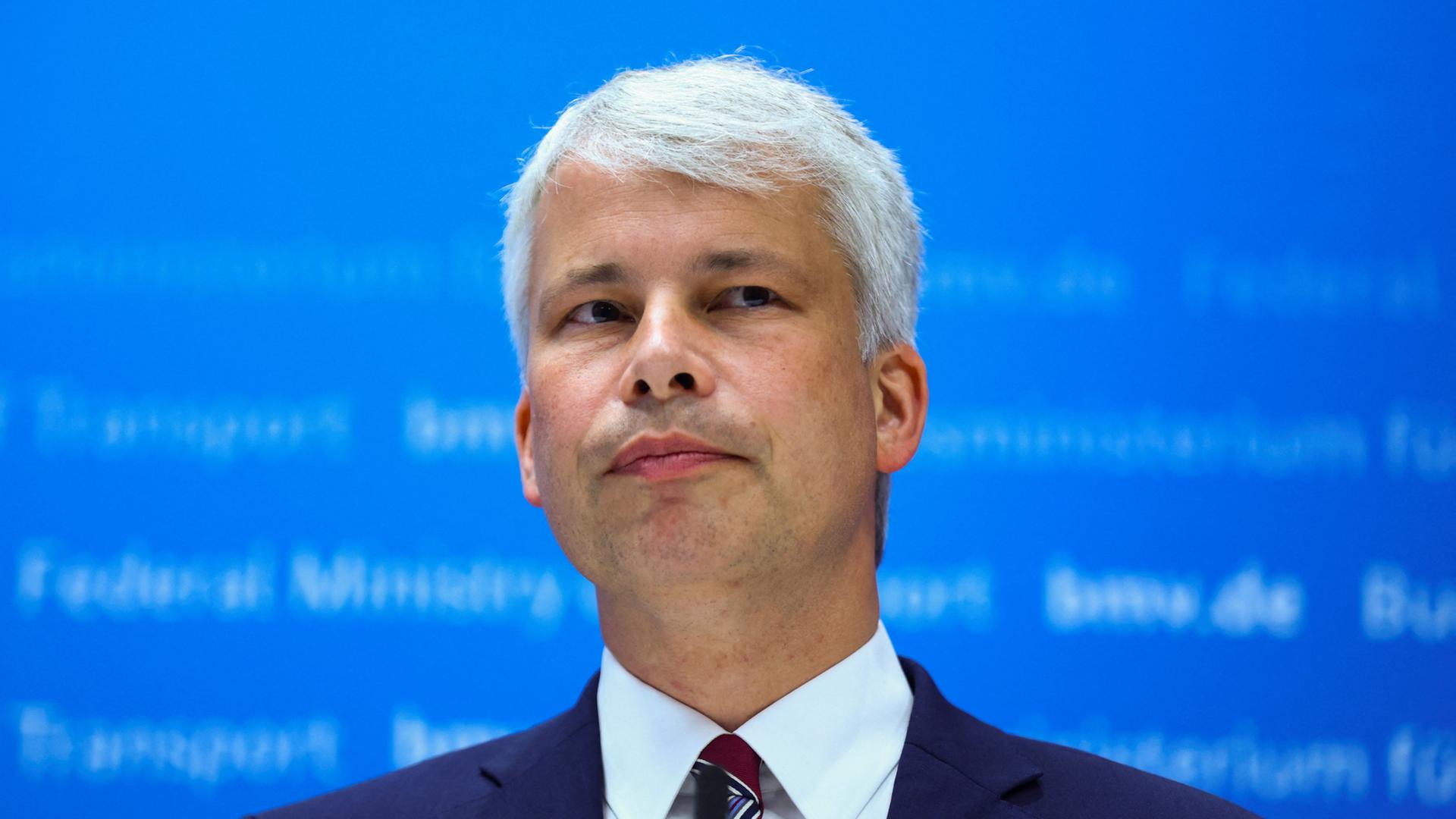 Bilger will Gehälter von Bahnmanagern an Ziele knüpfen