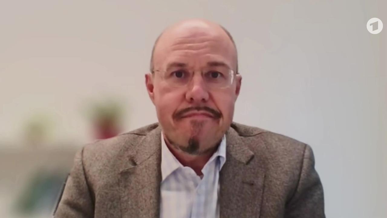 Roman Wölfel, Leiter des Instituts für Mikrobiologie der Bundeswehr, zum Hantavirus und der Gefährlichkeit des Andes-Stamms
