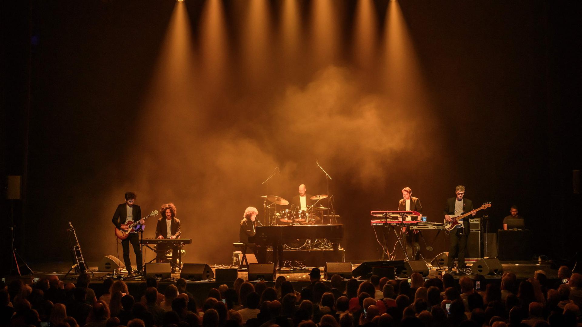 Ein Solidaritätskonzert für die Opfer der Brandkatastrophe von Crans-Montana | AFP