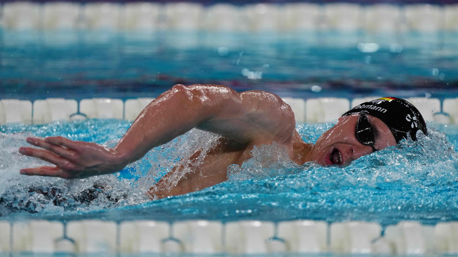 Liebmann schwimmt über 1.500 Meter Freistil Weltrekord und holt EM-Gold