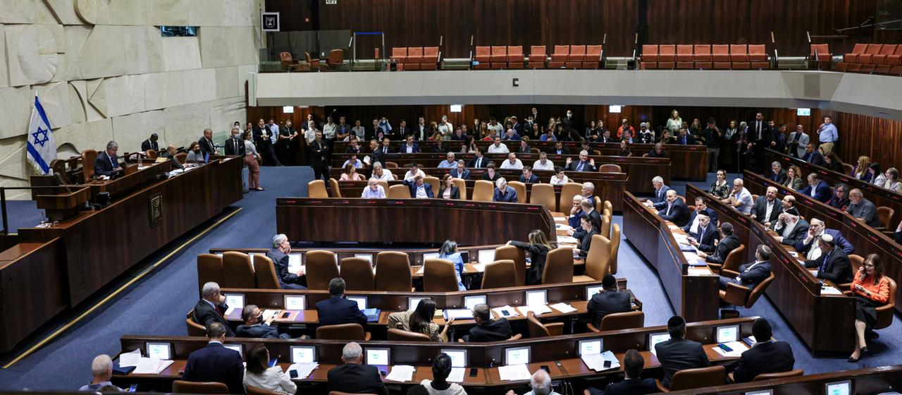 MPs take part in a session of the Knesset, the Israeli parliament. (Archive image: June 22, 2022)