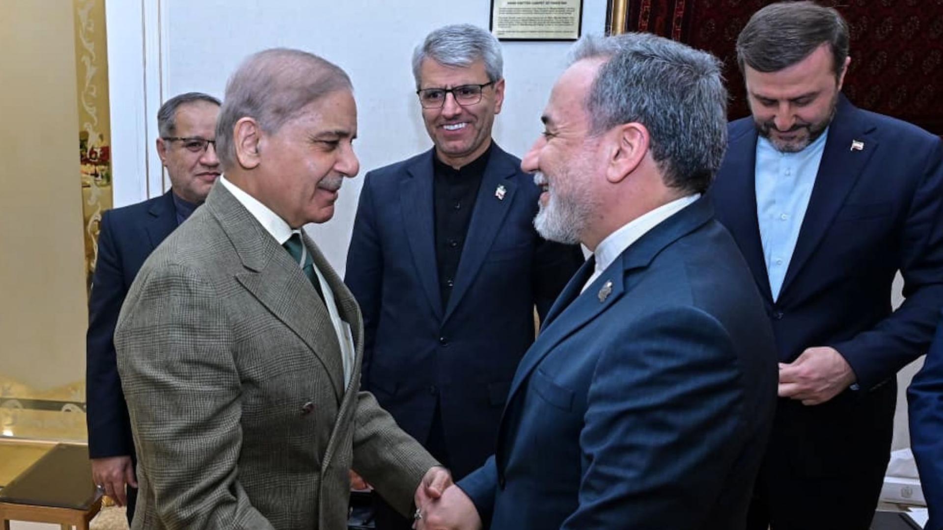 Shehbaz Sharif (l) und Abbas Araghtschi | Uncredited/Pakistan Prime Minist