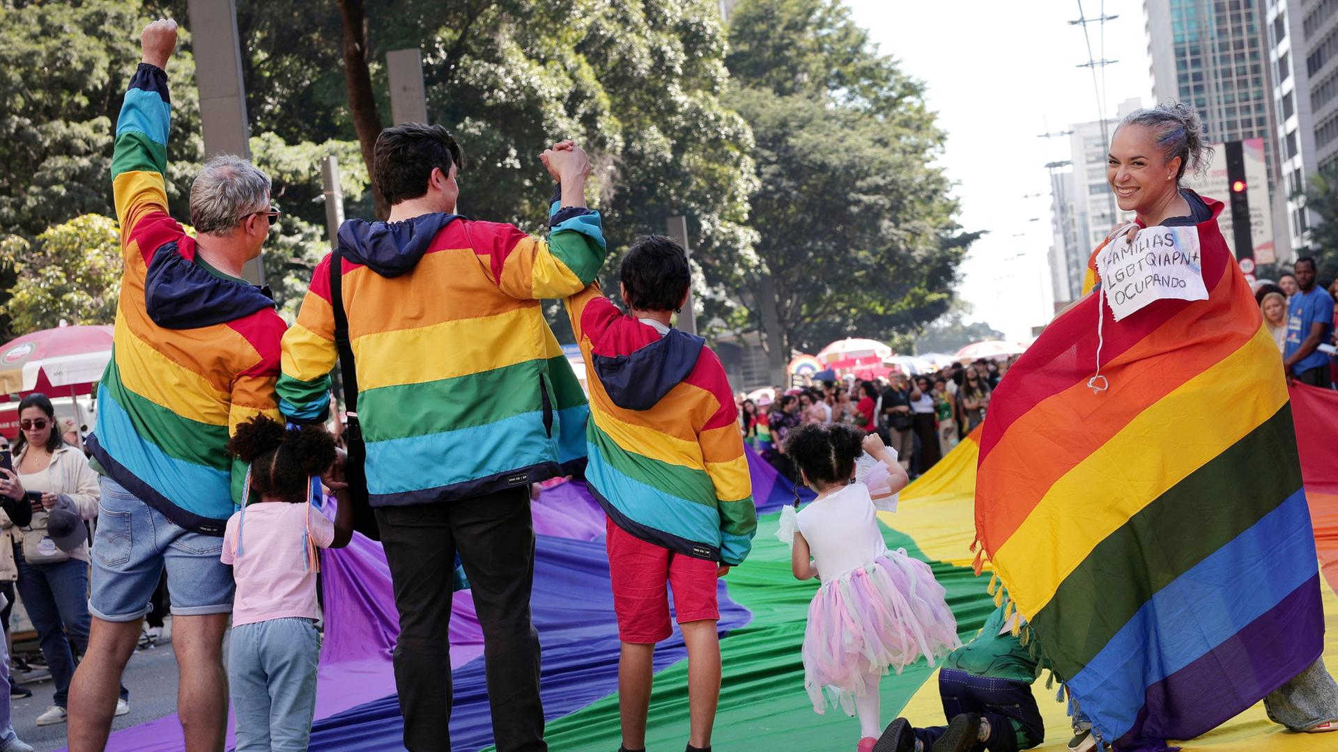Pride-Parade in São Paulo, Aktivisten von Greenpeace, Tofu-H