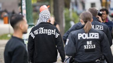 Teilnehmer einer pro-palästinensischen Demo in Berlin
