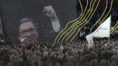 Ein Bild von Aleksandar Vucic, Präsident von Serbien, wird bei einer Wahlkampfveranstaltung seiner regierenden Serbischen Progressiven Partei gezeigt.